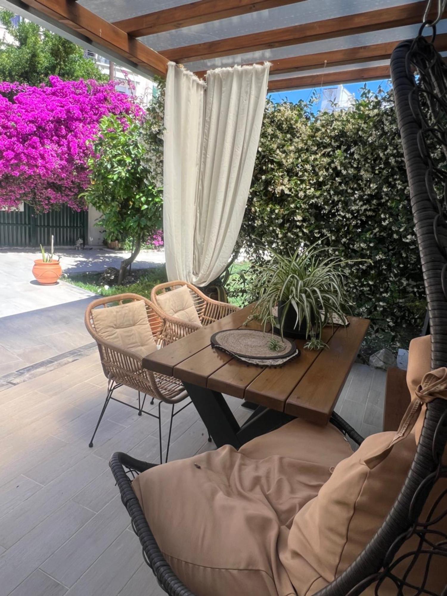 Alkistis House *